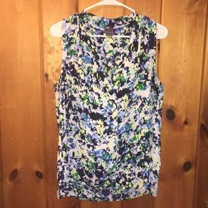 Blue and green pattern sleeveless blouse